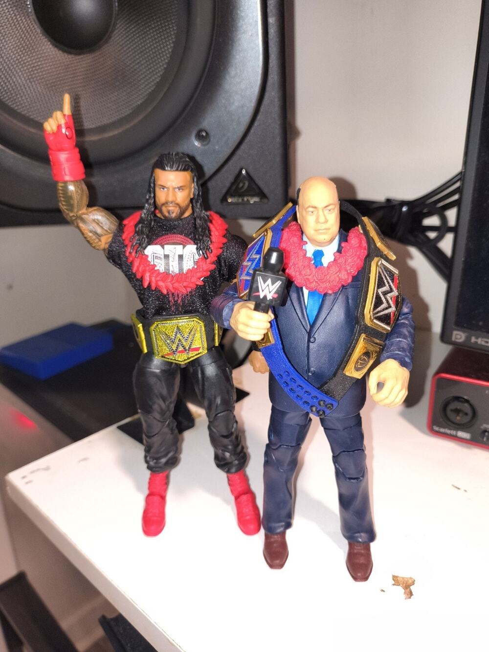 WWE Mattel Ultimate Roman Reigns with World Title and Paul Heyman Elite